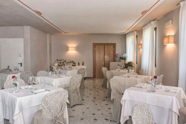Wine Hotel San Giacomo Activity & Wellness (Paderno del Grappa)
